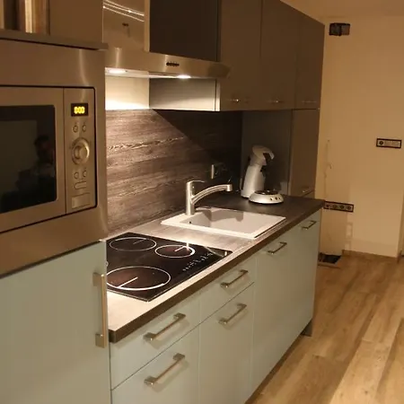 Het Gildehuis Met Sauna En Jacuzzi *