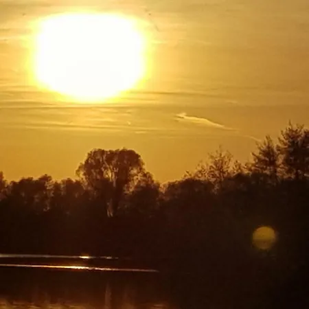 Het Gildehuis Met Sauna En Jacuzzi * Stevensweert