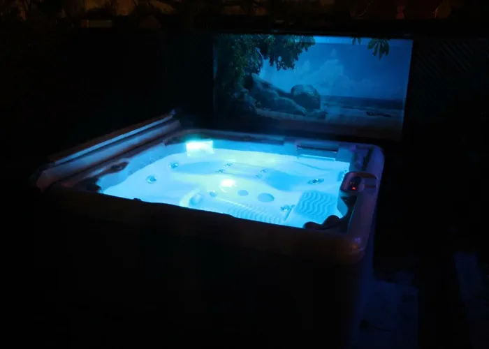 Het Gildehuis Met Sauna En Jacuzzi * Stevensweert