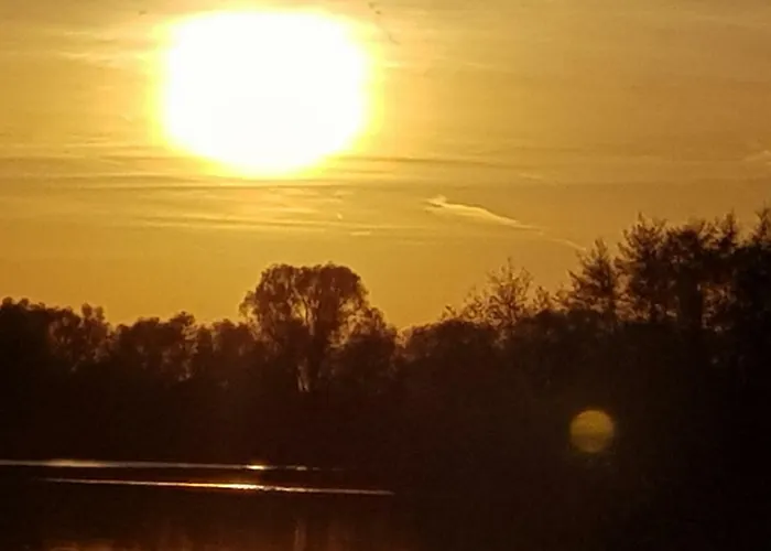 Het Gildehuis Met Sauna En Jacuzzi * Stevensweert
